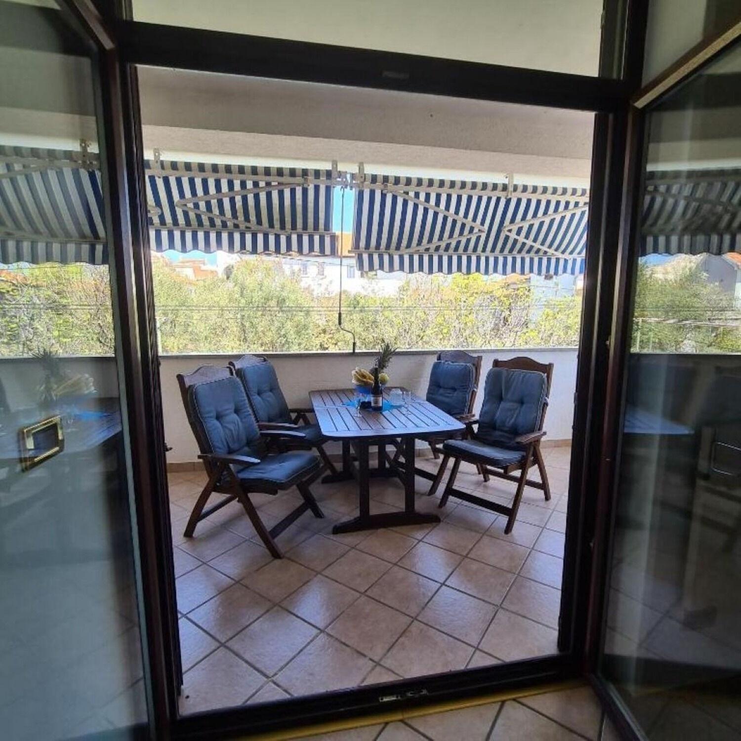 Apartments Berto - 500M To The Beach Rovinj Exterior photo