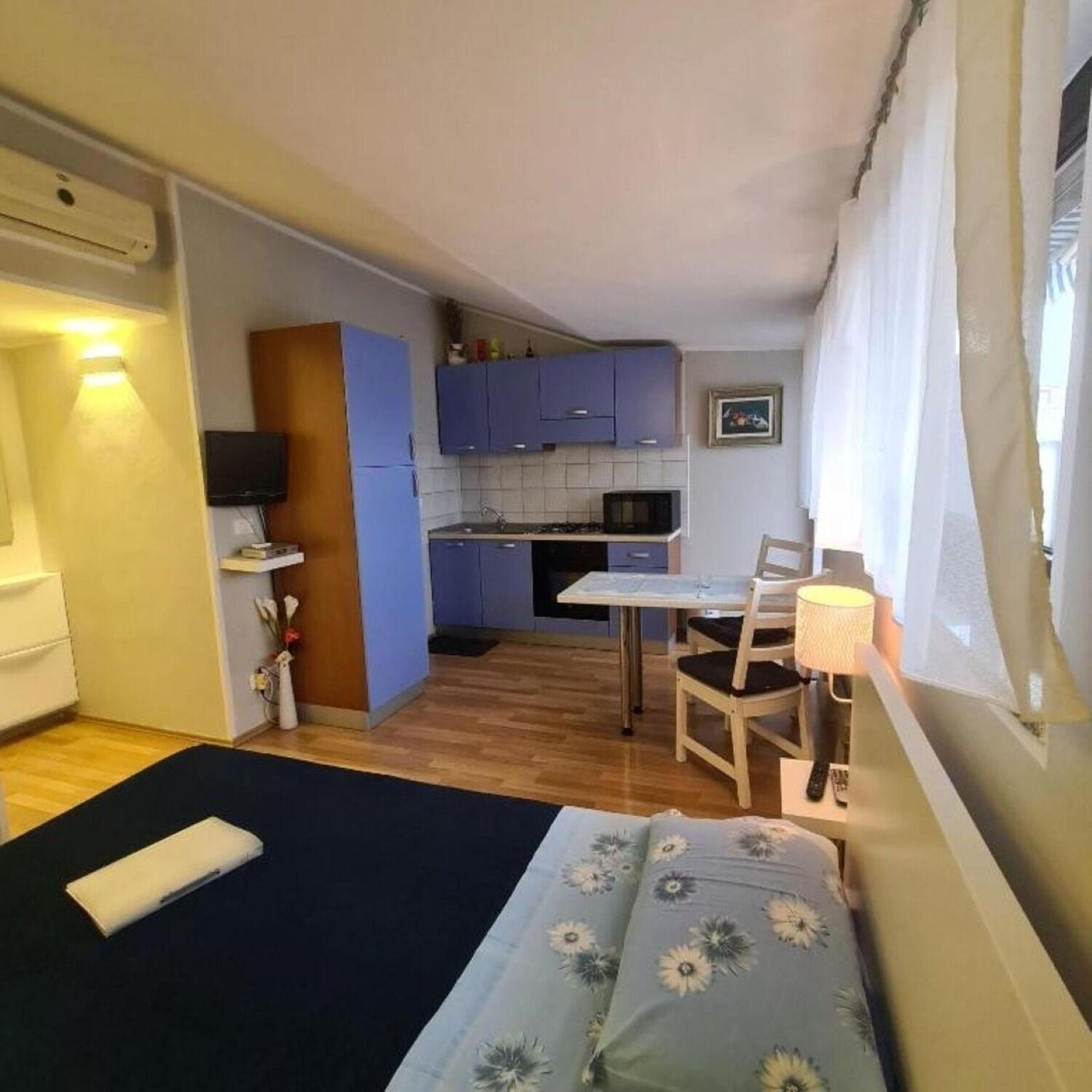 Apartments Berto - 500M To The Beach Rovinj Exterior photo